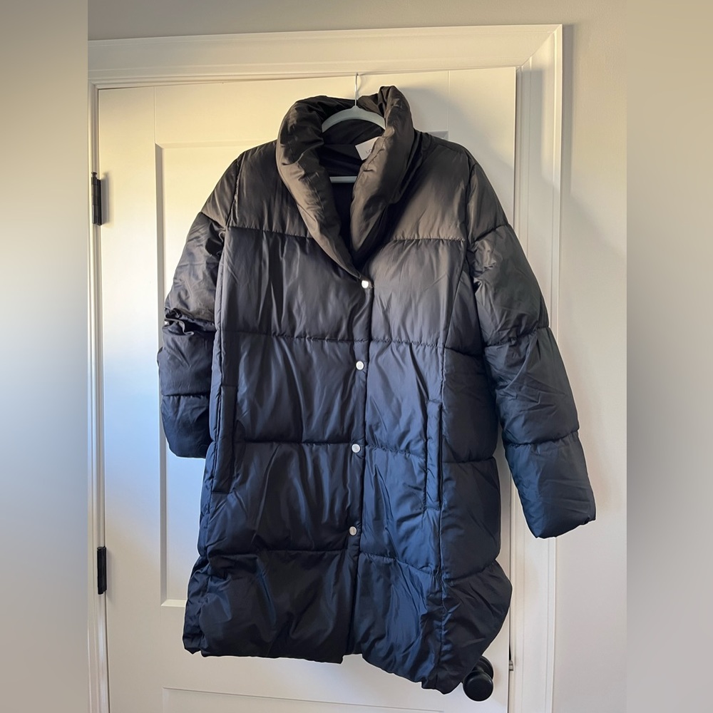 LOFT Oversized puffer coat, size M